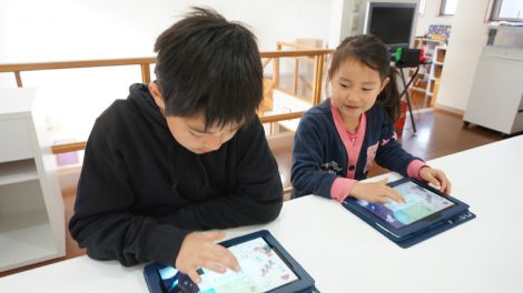 苦手な算数を克服！算数専用タブレット学習RISU(リス)を小学生が体験